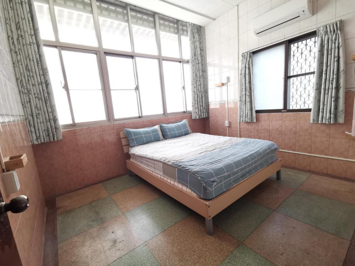 Goodyear-台南包棟 民宿 Ngoại thất bức ảnh